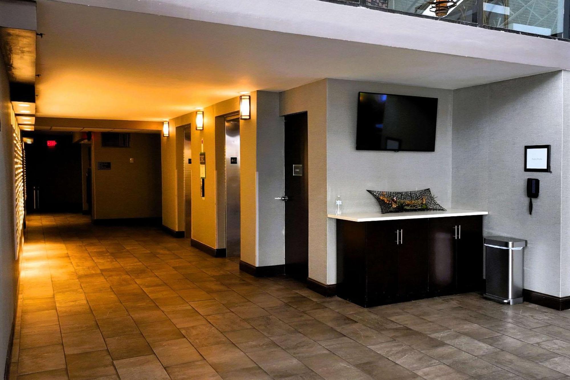 The Great Rivers, Ascend Hotel Collection Alton Buitenkant foto